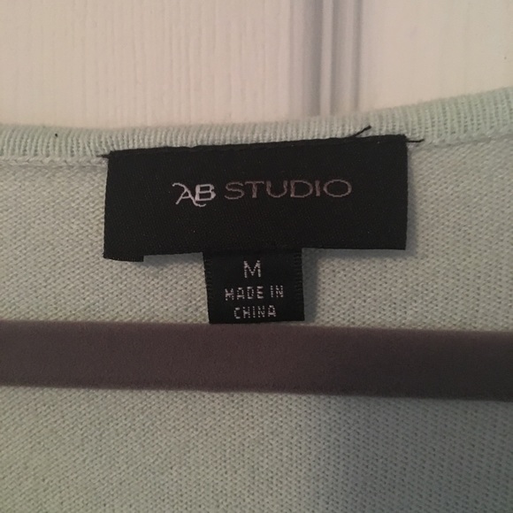 Sweater - Picture 2 of 2